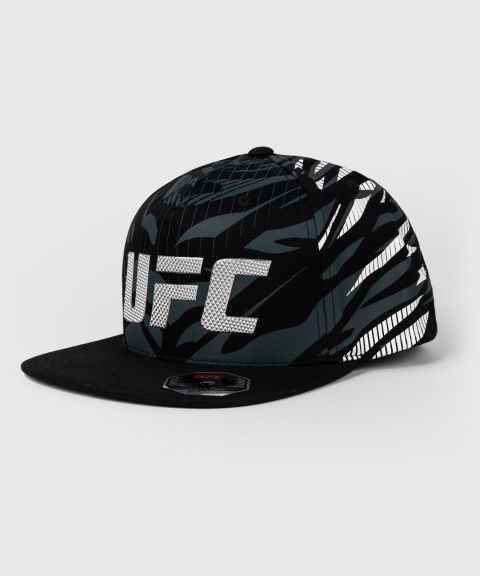 UFC Fusion | VENUM Authentic 格斗之夜 太阳帽-黑色