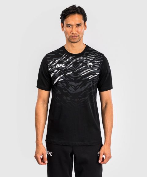 UFC Fusion by Venum Replica Men T-Shirt - Black