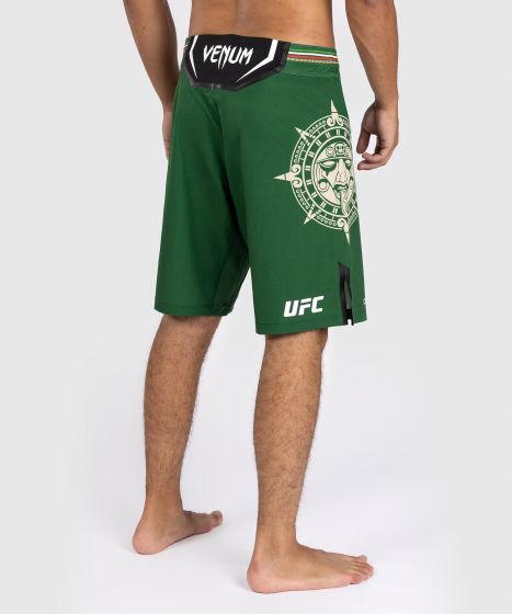 Noche UFC By Venum Authentic Fight Night Men’s Fight Short - Long Fit - Green