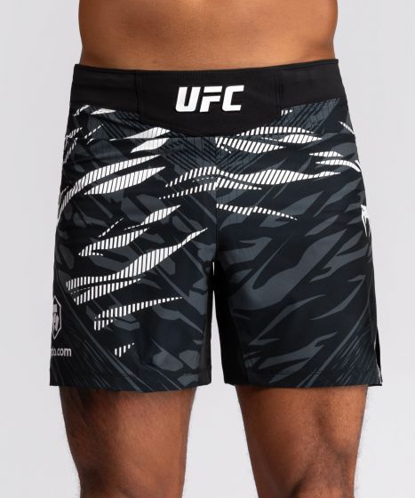 UFC Fusion | VENUM Authentic 格斗之夜 男士格斗短裤-短款 - 黑色