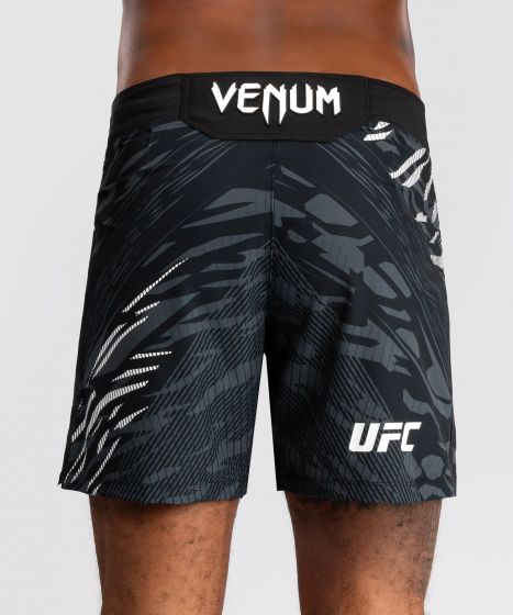 UFC Fusion | VENUM Authentic 格斗之夜 男士格斗短裤-短款 - 黑色