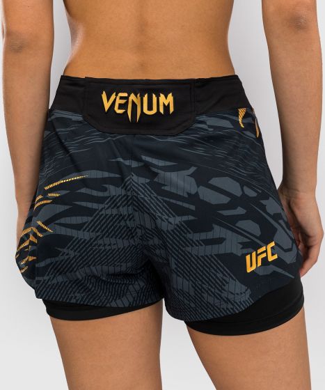 UFC Fusion | VENUM Authentic 格斗之夜 女士格斗短裤-双层 - 冠军色