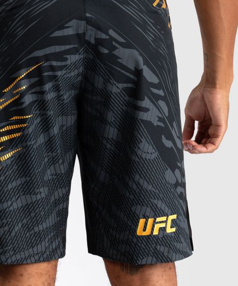 UFC Fusion by Venum Authentic Fight Night Men Fightshorts - Black/Gold