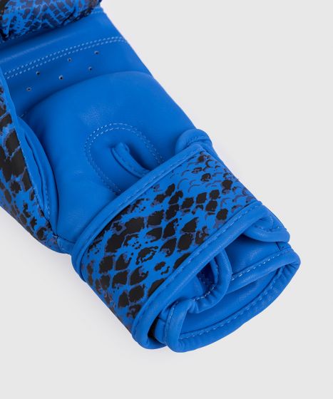 VENUM Amazonia Boxing Gloves - Ultramarine Blue