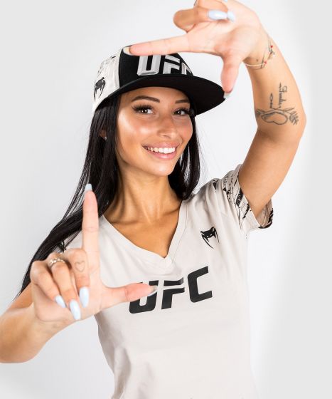 UFC |VENUM Authentic 格斗周 2.0 女士T恤 - 沙色-