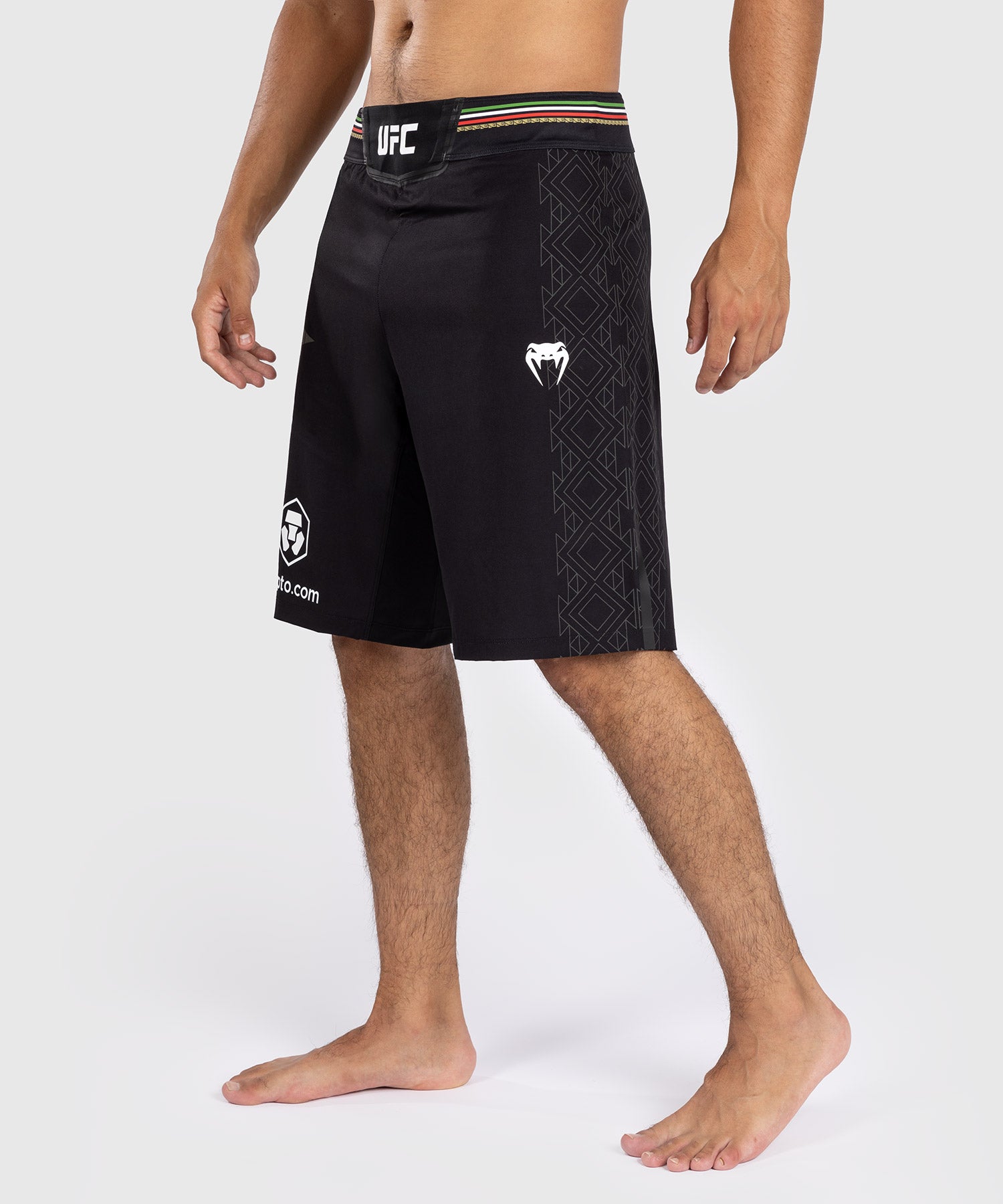 Noche UFC By Venum Authentic Fight Night Men’s Fight Short - Long Fit - Black